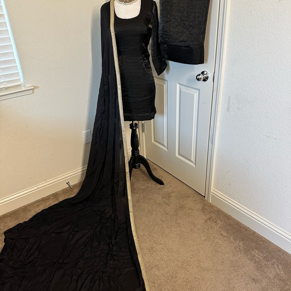 Elegant Black Dress